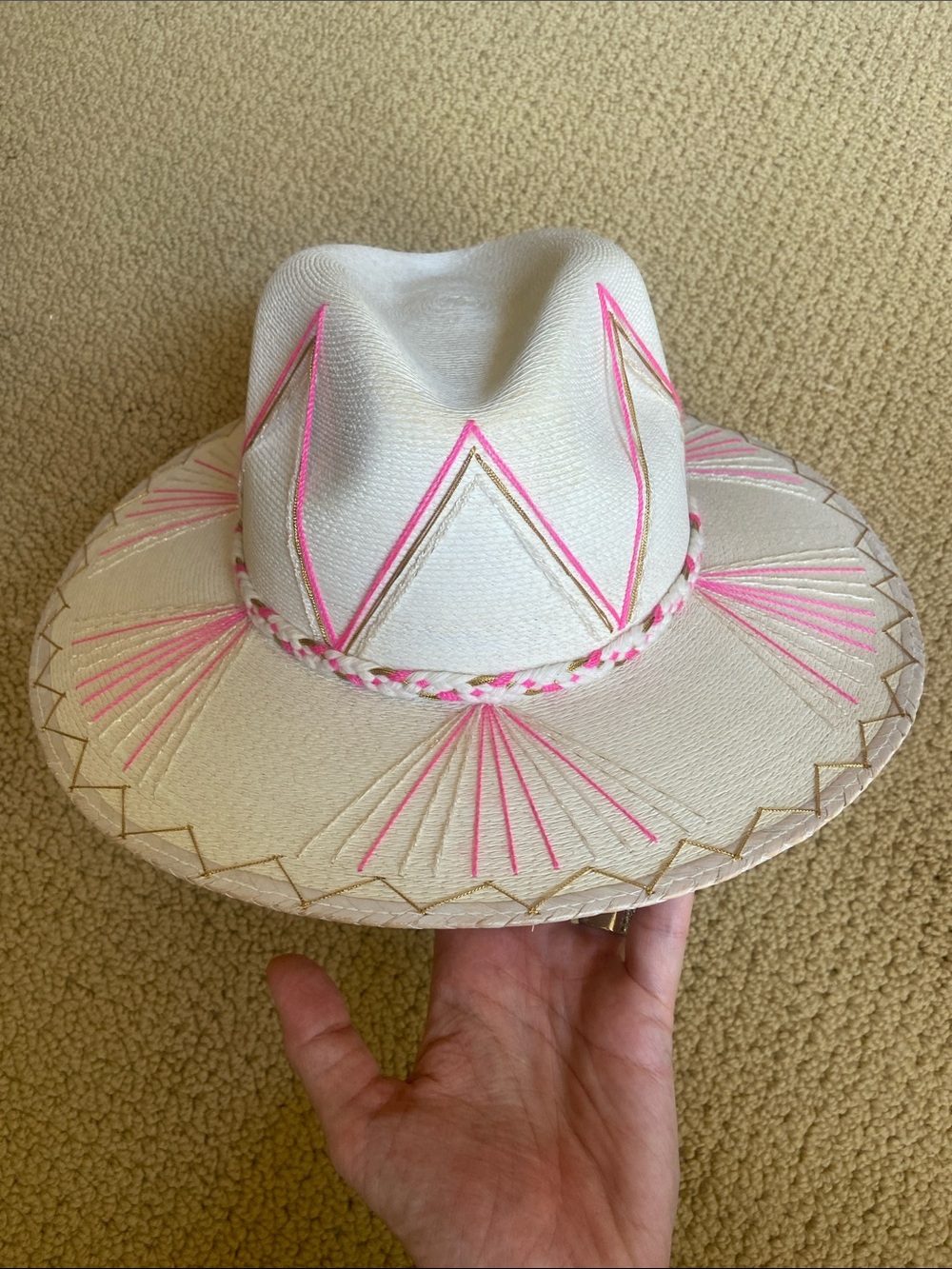 Corazon hat - Picture 7 of 8